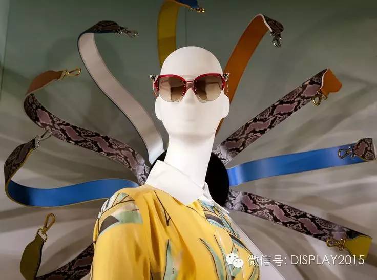 FENDI橱窗||春风十里不如你