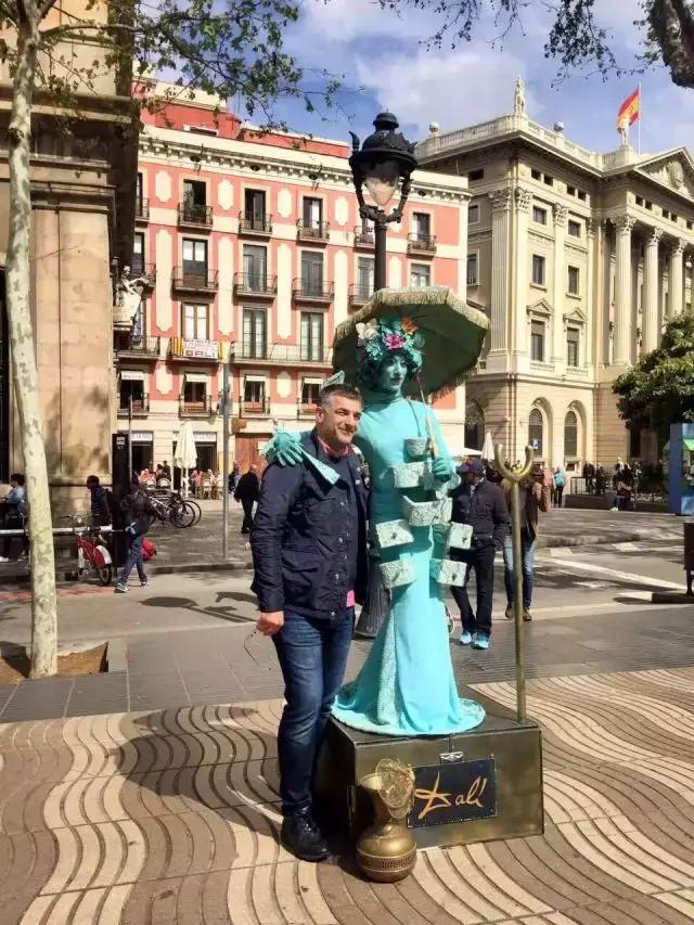 西班牙巴塞罗那自由行热门攻略,西班牙怎么玩