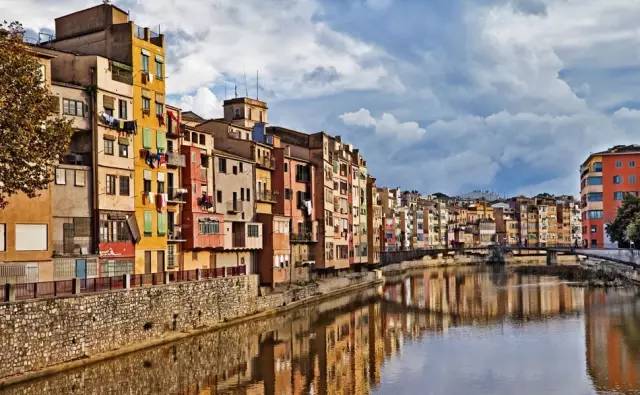 深圳一套房的(ju)钱(kuan),出国能买什么?看完懵B了