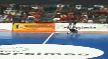 卡卡小罗c罗梅西巅峰谁更强,c罗耍小聪明