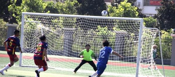 烈日炎炎挥洒汗水,烈日下挥洒辛勤的汗水