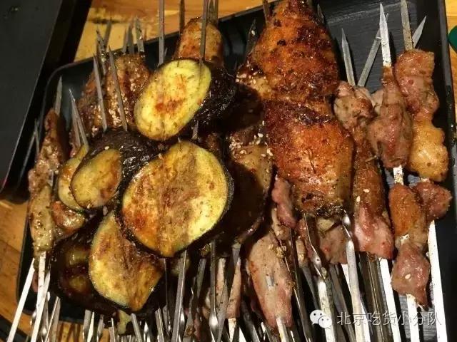 撸串最美的地方,北京烤串老字号有名的店
