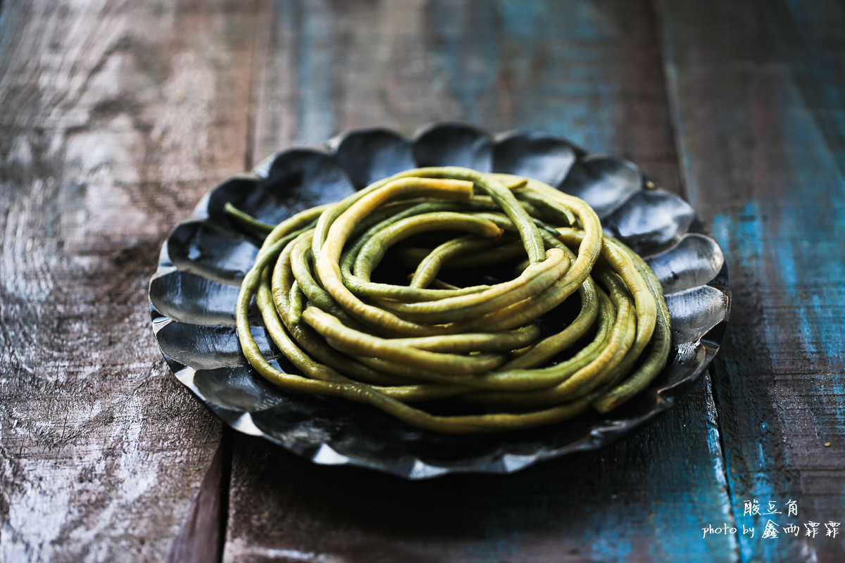 四川酸豆角的腌制方法不会长白毛,酸豆角上面长白毛正常吗