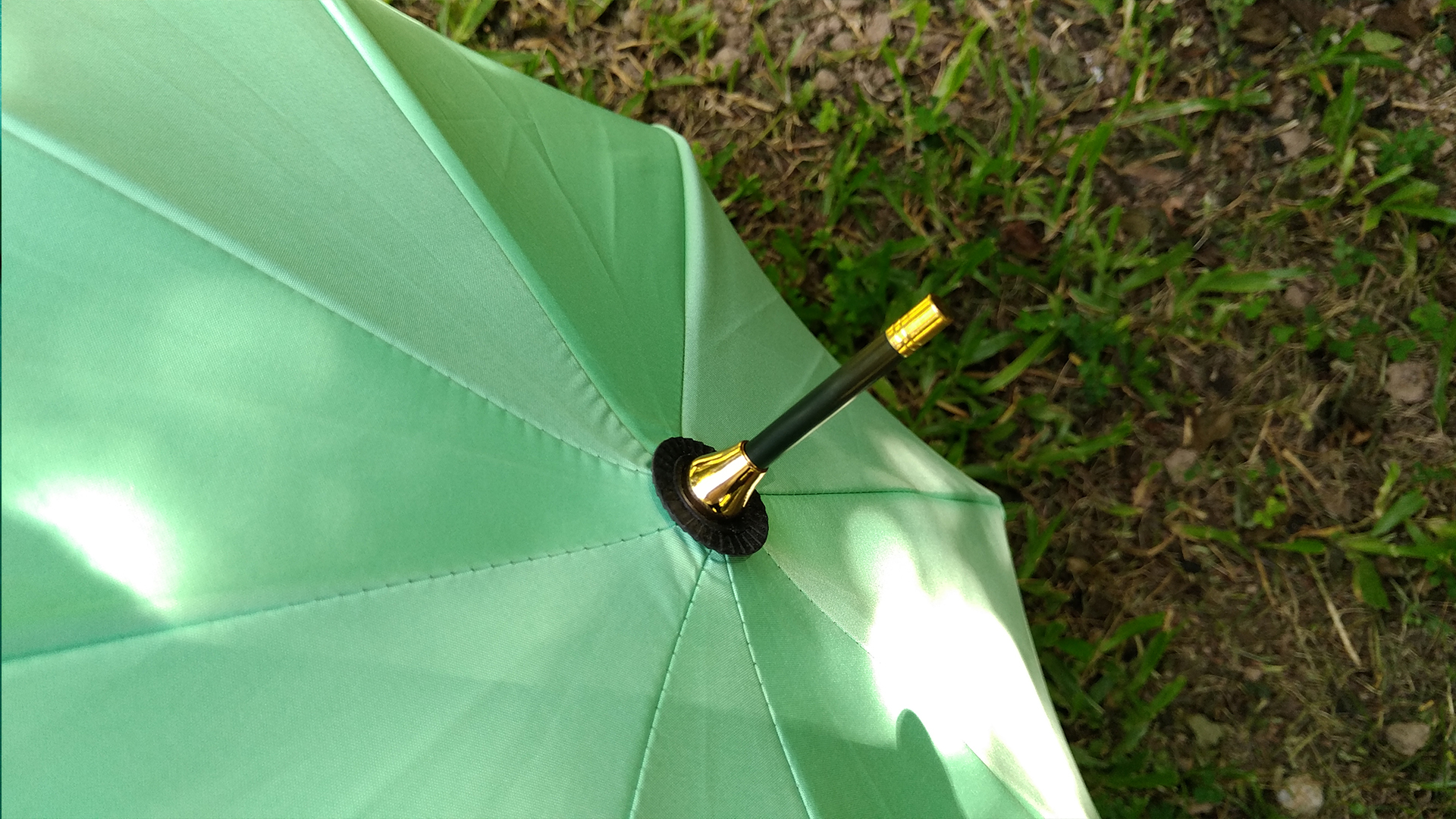 夏日里又一抹轻盈的色彩锐乐防晒超轻长伞试用手记