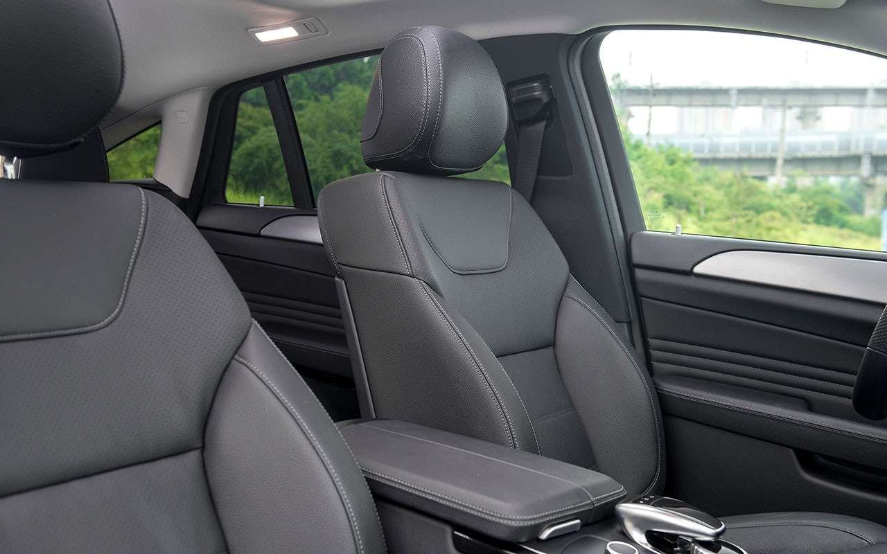 2022款奔驰gle450试驾视频,2024款奔驰gle400试驾测评