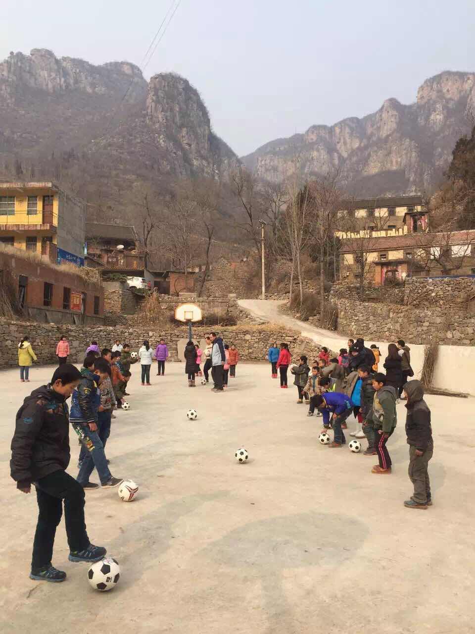 王随生谈青训,王随生踢球