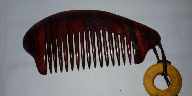 天然紫檀木梳子纯手工制作,小叶紫檀梳子做法