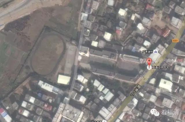 航拍福清市学校,可以看到学校内部的卫星地图