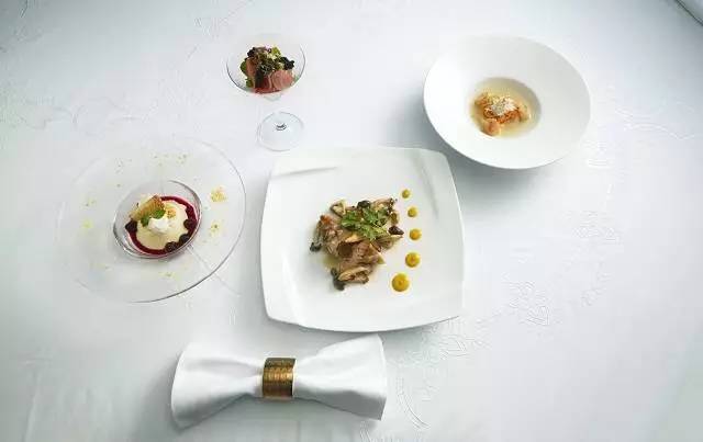 lifeistough｜比起鸡汤你可能更需要来一场暖心日本行