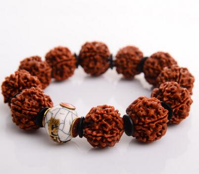 金刚怎么才能盘红盘透,金刚如何盘出牛筋红