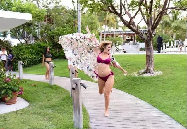 谁说“好女不过百”？这些“微胖界女神”只穿“它”就时髦又苗条