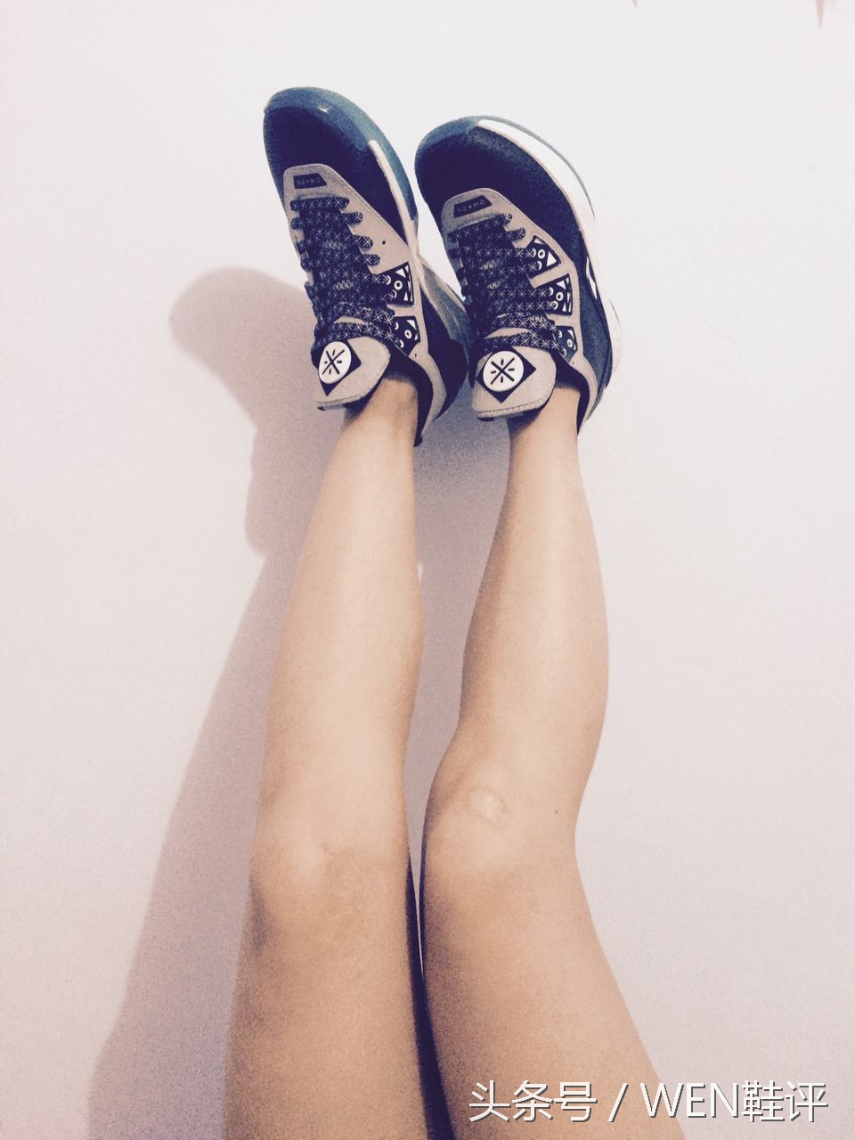 李宁篮球鞋碳板防滑减震,李宁篮球鞋包裹好耐磨减震