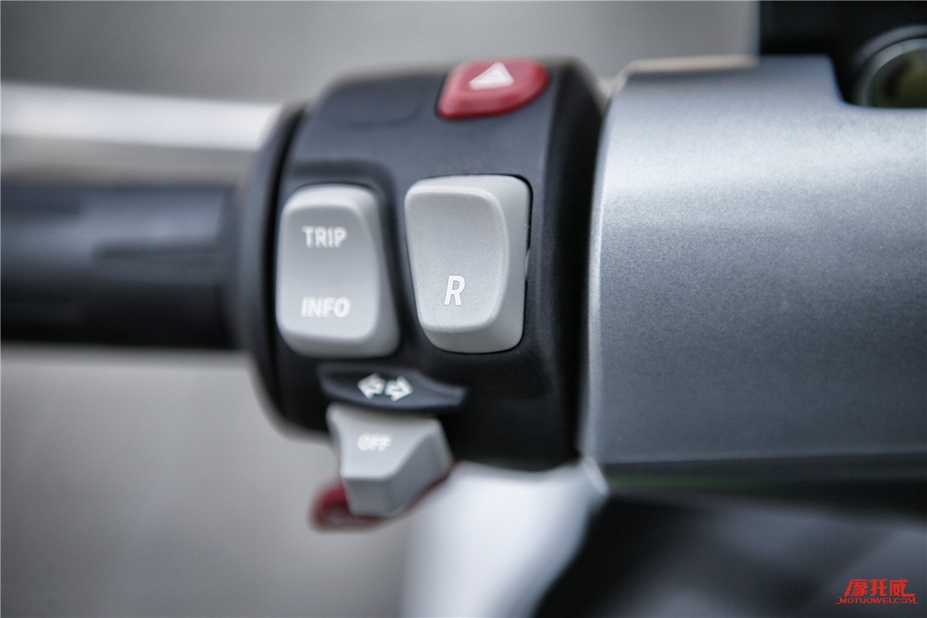 宝马电动摩托车cevolution缺点,宝马电动摩托车cevolution评测