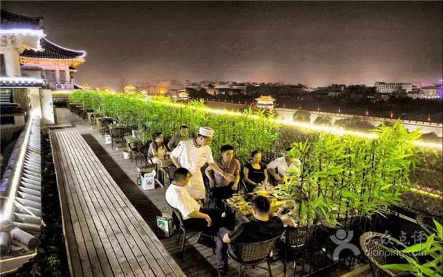 西安这6家能看到夜空的夜景餐厅才是七夕应急包美味与浪漫相遇