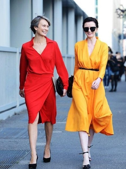 不要再说中国队服丑了明明时尚圈的西红柿炒蛋很美