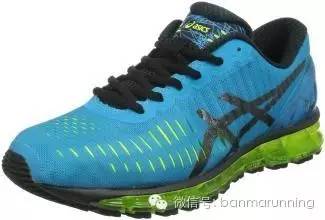 斑马评测ASICS花3年研究的变色网面，却被丑出境界的配色抢走关注