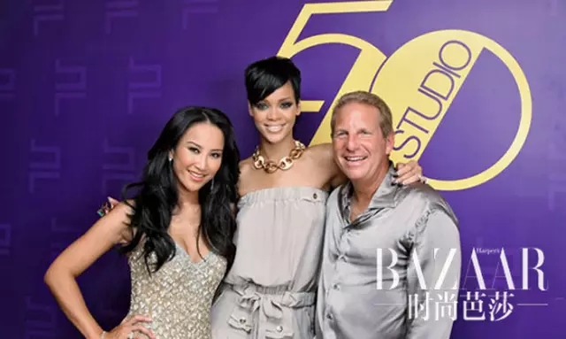 贝克汉姆为李玟颁奖,李玟与贝克汉姆