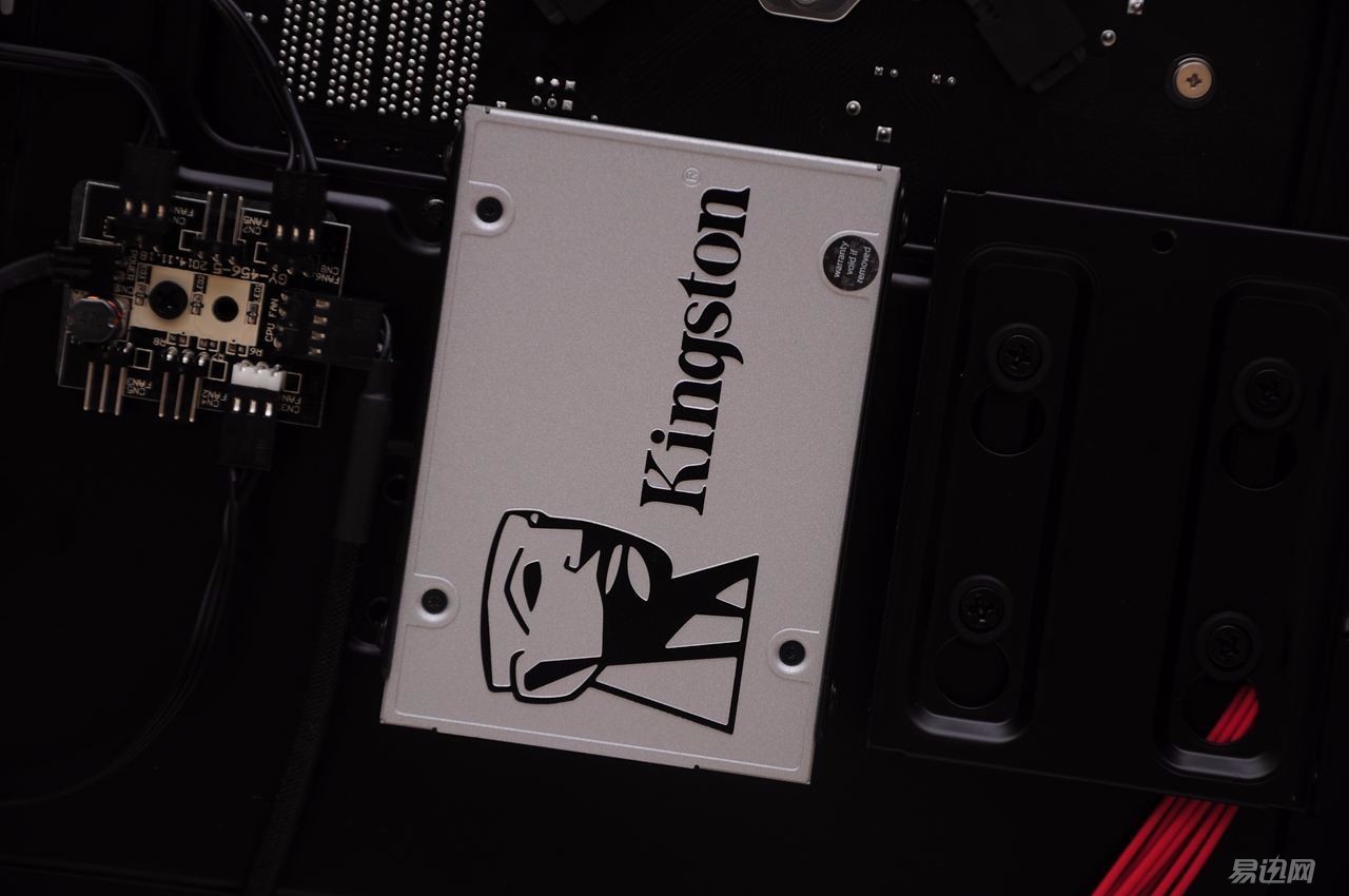 据说这板子和机箱搭配能释放洪荒之力