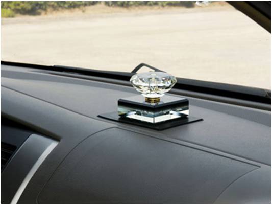 10多年车内有异味怎么去除,夏天汗水多怎样去除车内的异味