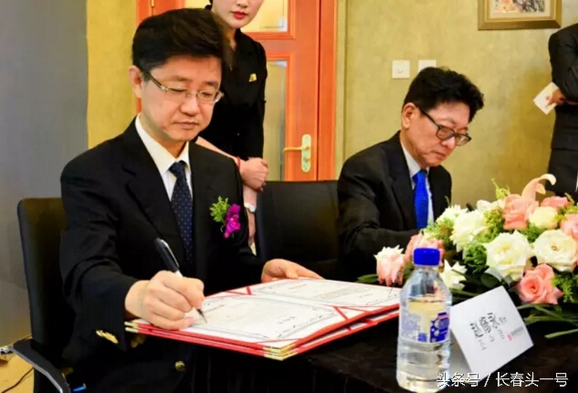 缇庝附鐒︾偣鏁村舰缇庡鍖婚櫌淇榧诲瓙,缇庝附鑱氱劍