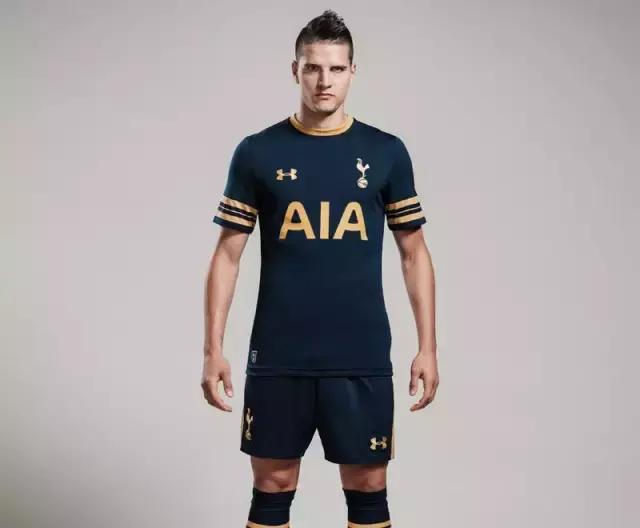 新赛季值得买的装备,23-24赛季蓝十字主场球衣