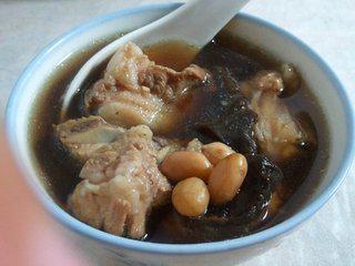 老公嫌弃我胸小喂不饱宝宝，真的这样吗？