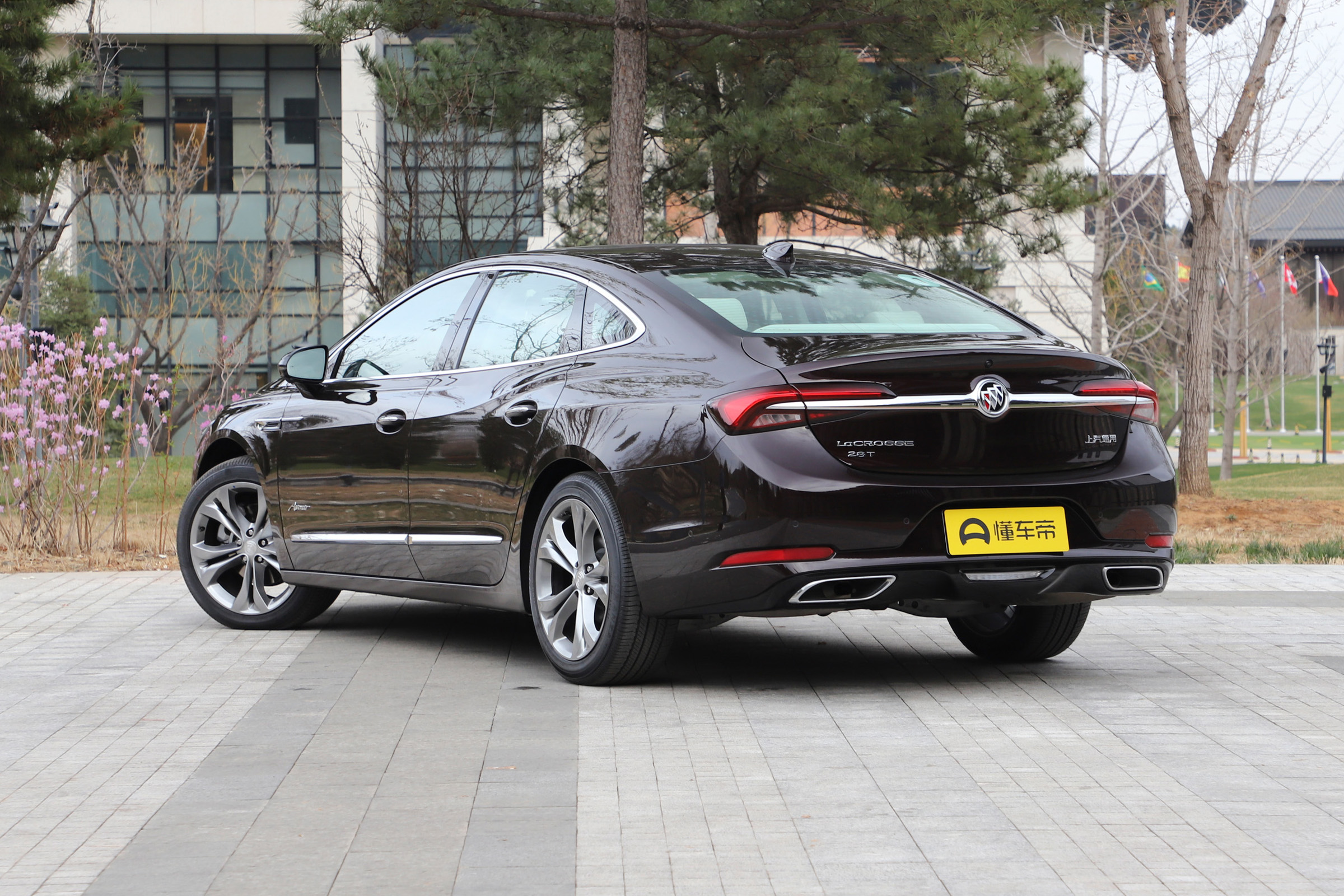 别克君越新款官方指导价优惠多少,2021别克君越旗舰版价格