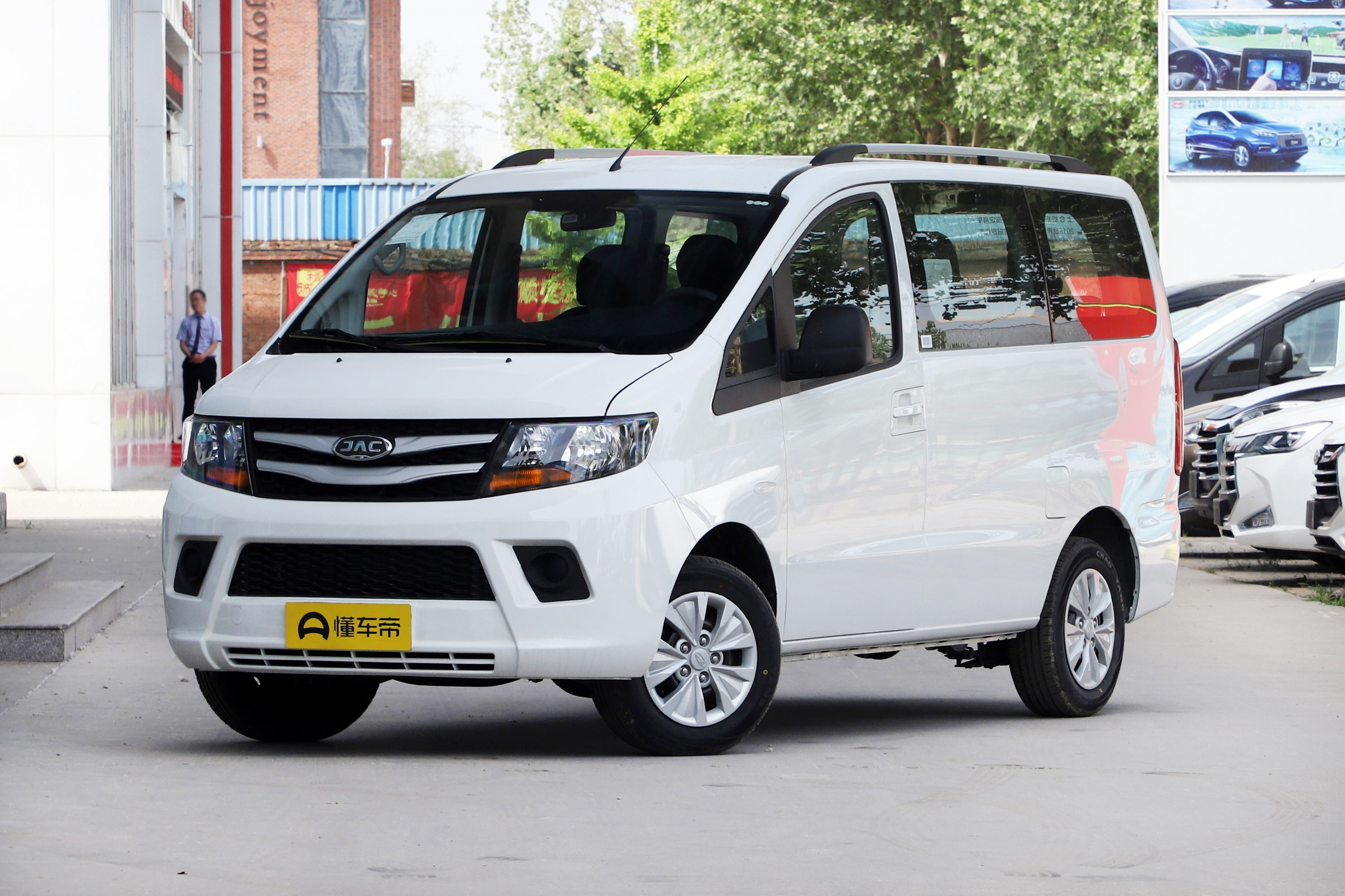 瑞风m3值得入手吗,瑞风m3现在卖多少钱一台