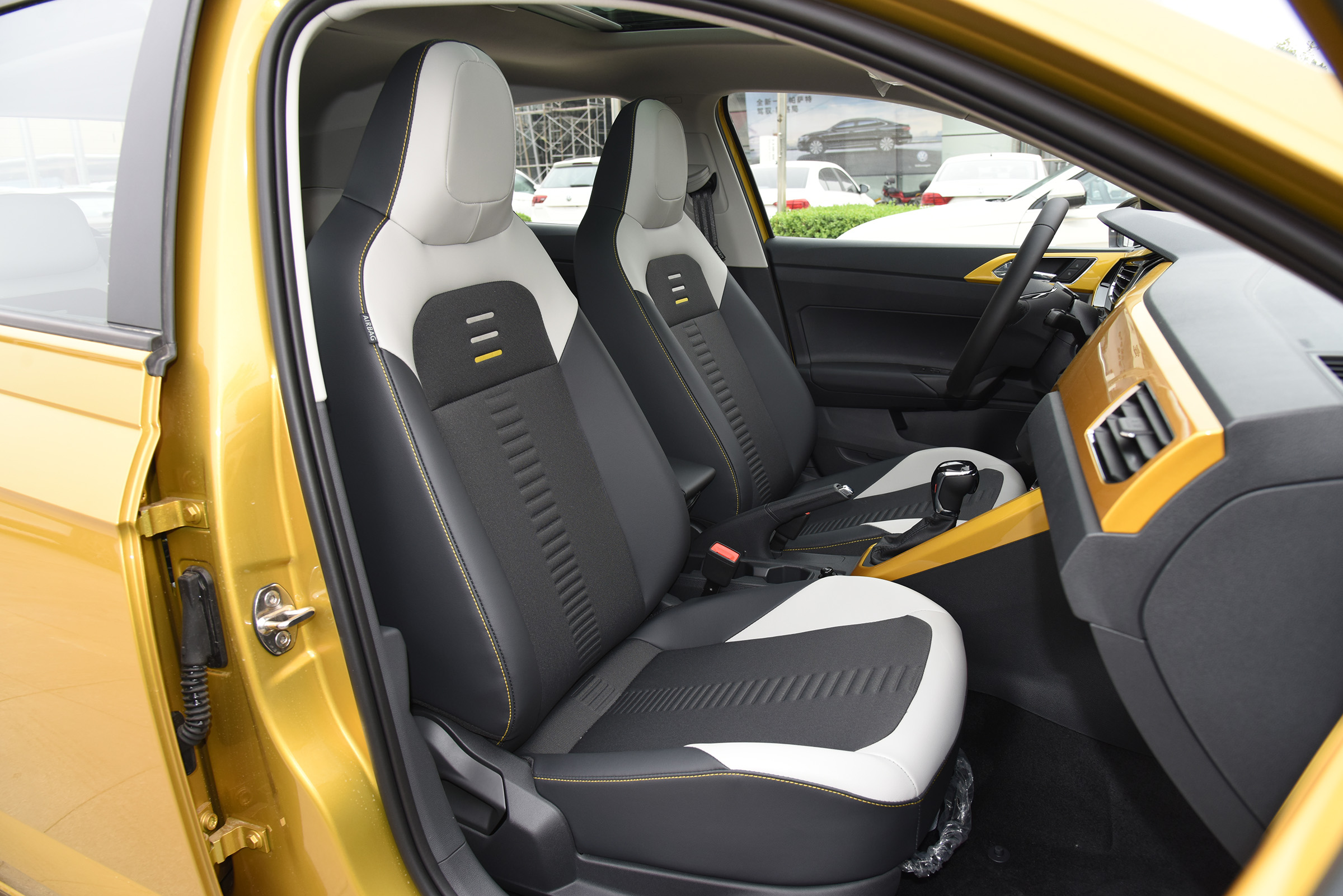 大众9万落地polo,09大众polo1.6自动当年落地多少钱