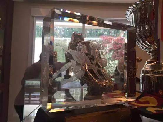 世界杯足球先生倒挂金钩里瓦尔多,想不到你是这样的人原版