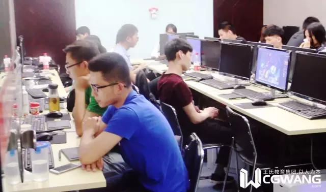 毕业成长贴丨看宅男弃低薪体力活迈进高薪行业CGWANG