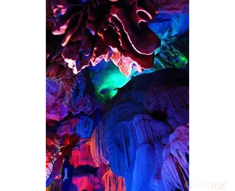 重庆周边10大神奇溶洞推荐凉快到要穿毛衣进去