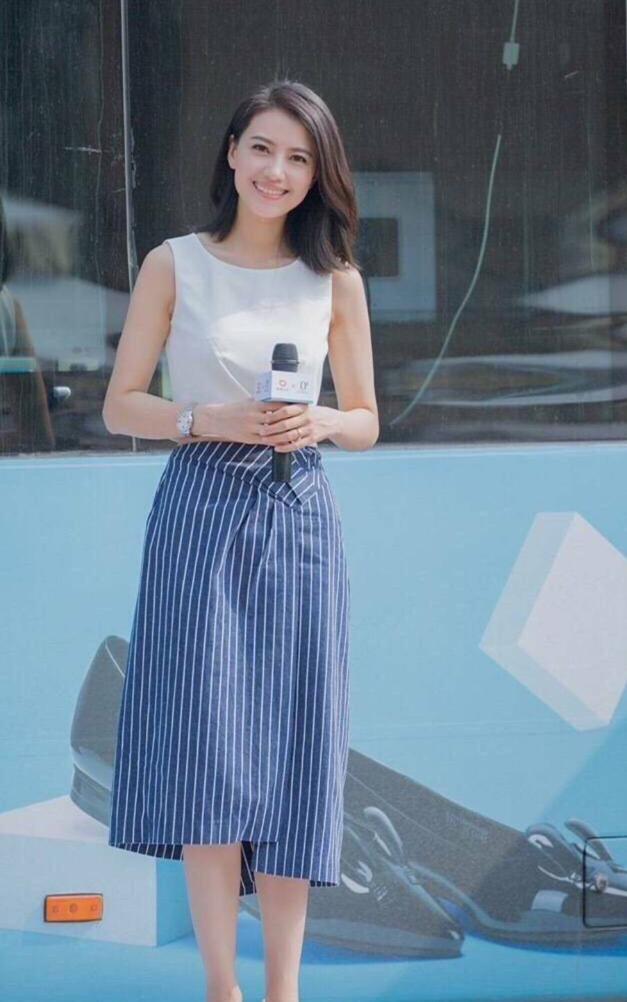 教你美|抓住夏天的尾巴，条纹也有新花样