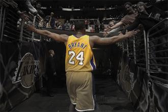 nba十大感人瞬间唱哭乔丹,nba十大感人泪目瞬间