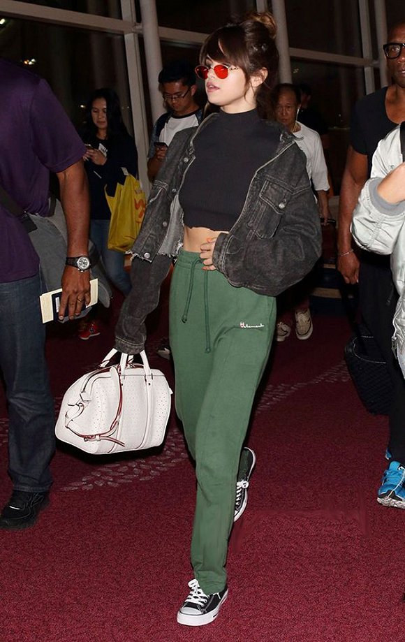 转眼已经入秋天气逐渐转凉,今年早秋流行什么样的外套