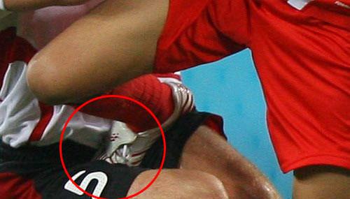 足坛打架最厉害的人,足坛十大冲突排名第一名