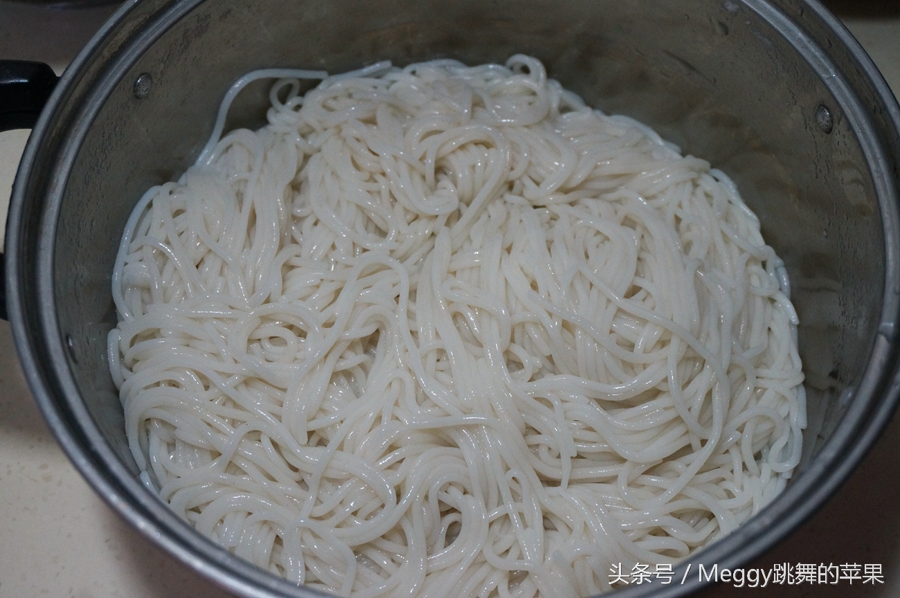 干米粉煮着好吃还是泡着好吃,干米粉变软