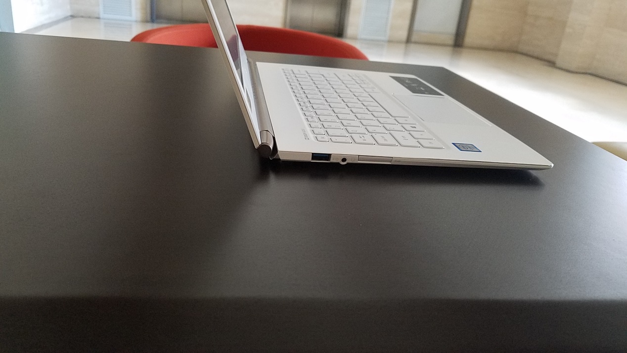 「钉科技评测」宏碁蜂鸟S5-371：轻薄实力派