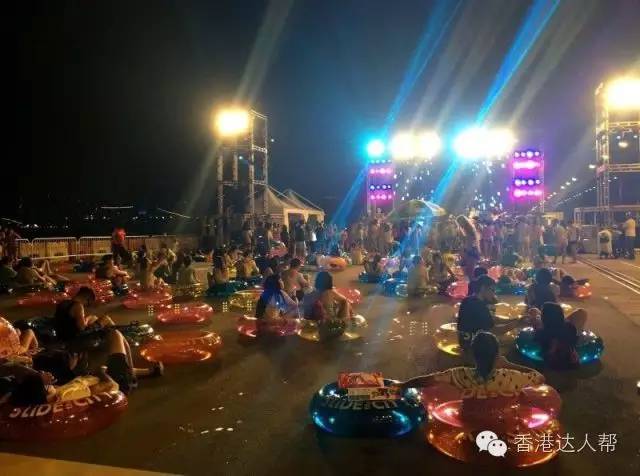 夏天炎炎“瀡”滑梯，全亚洲最高10米滑梯台登陆香港中环！