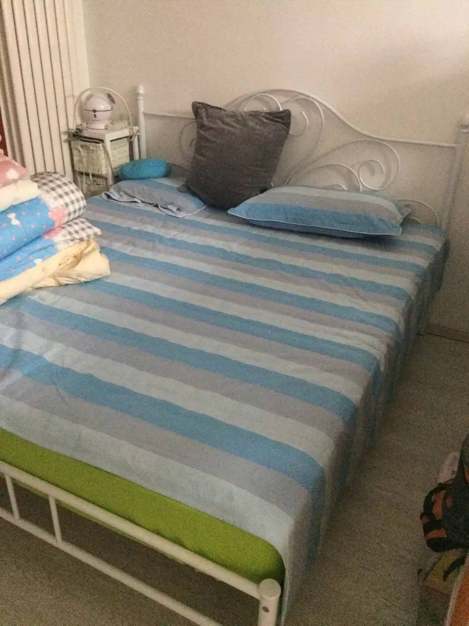 花小钱办大事为客厅“整容”的11件物品