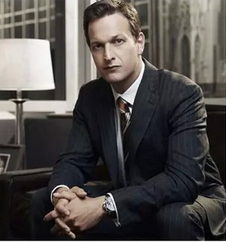 时尚34万元的正装腕表通勤首选,两万左右性价比高的男士腕表