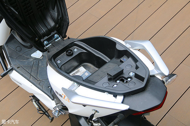 爱卡通勤日记（3）雅迪Z3电动车全体验