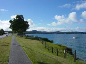 出国旅游帮忙代购,出国边旅游边代购怎样