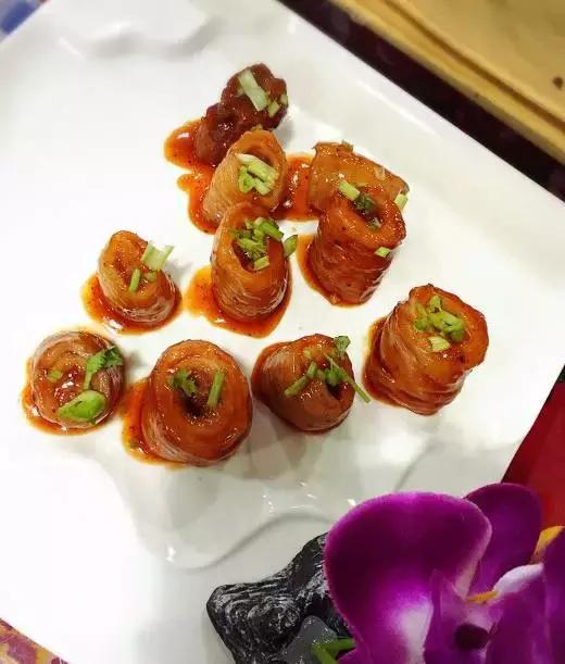 佛山好吃不贵美食街,济南佛山街美食