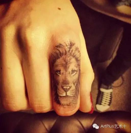 哇哦！你这条花臂国外有代购吗？