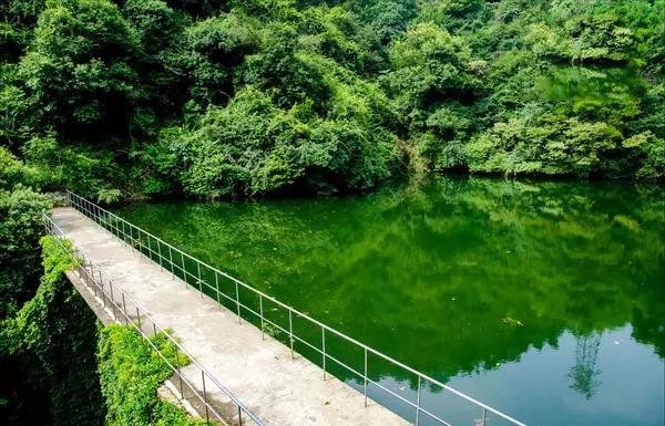 沪昆高铁沿线有什么著名旅游景点,好消息昭通高铁