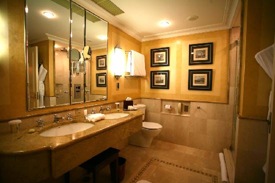 悉尼炎热,悉尼潮湿还是干燥