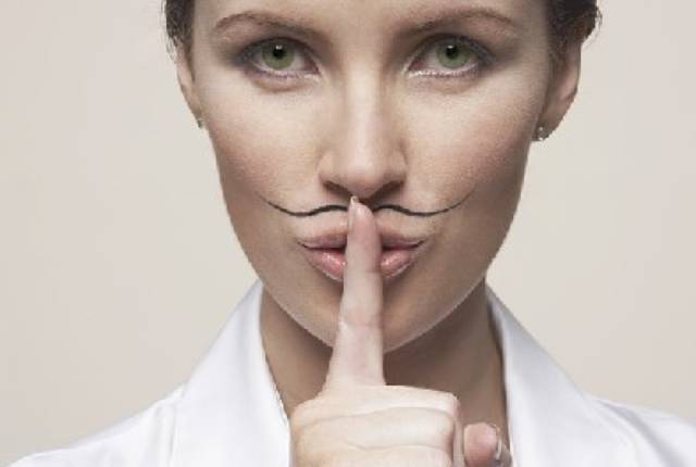 连志玲姐姐都苦恼的唇毛，你知道怎么办吗？