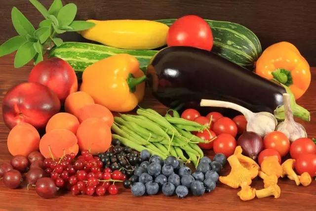 孕妇补铁的食物蔬菜和水果有哪些,孕妇高蛋白和富含dha的食物有哪些