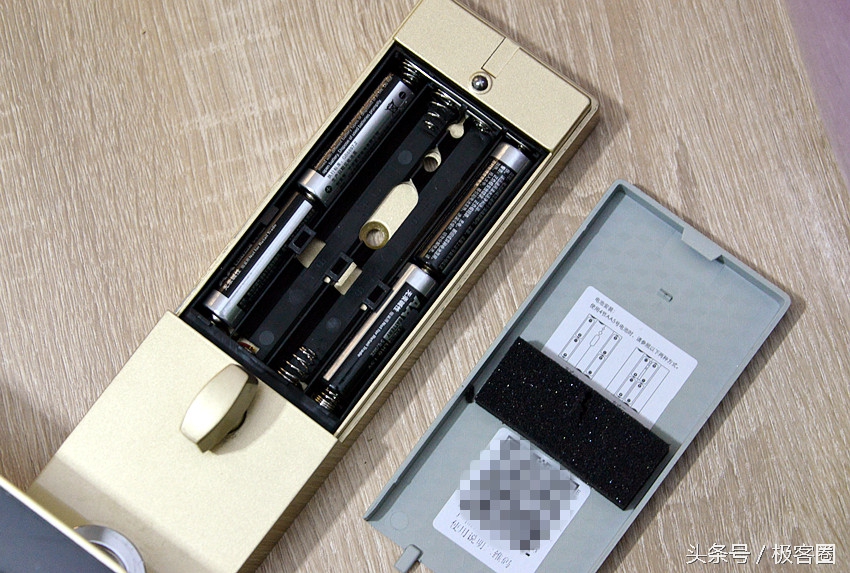 高科技的魅力,智能防盗门有哪些功能